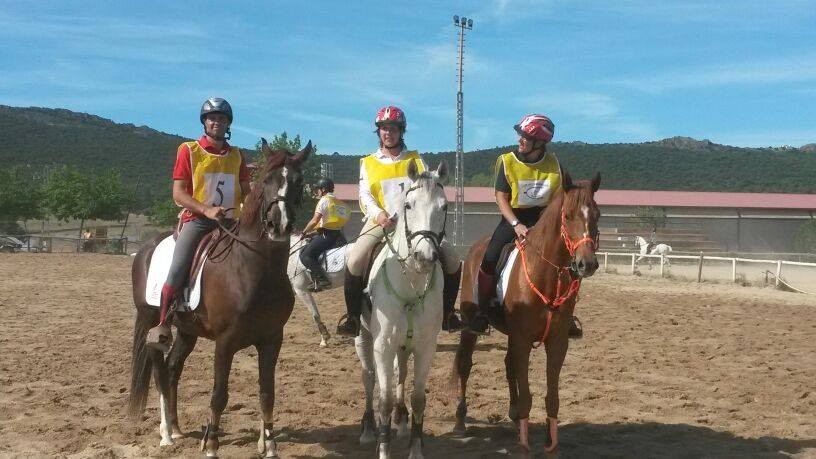 Pau Dorca Campeón de España absoluto de TREC 2014 y el equipo Navarro medalla de bronce